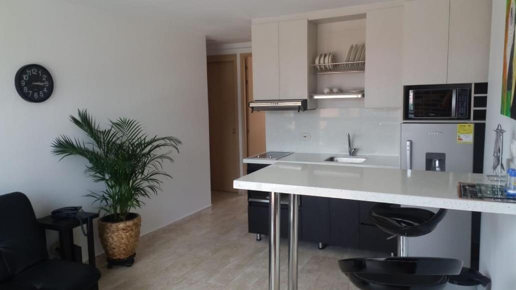 Apartasuites Av Медельїн Екстер'єр фото